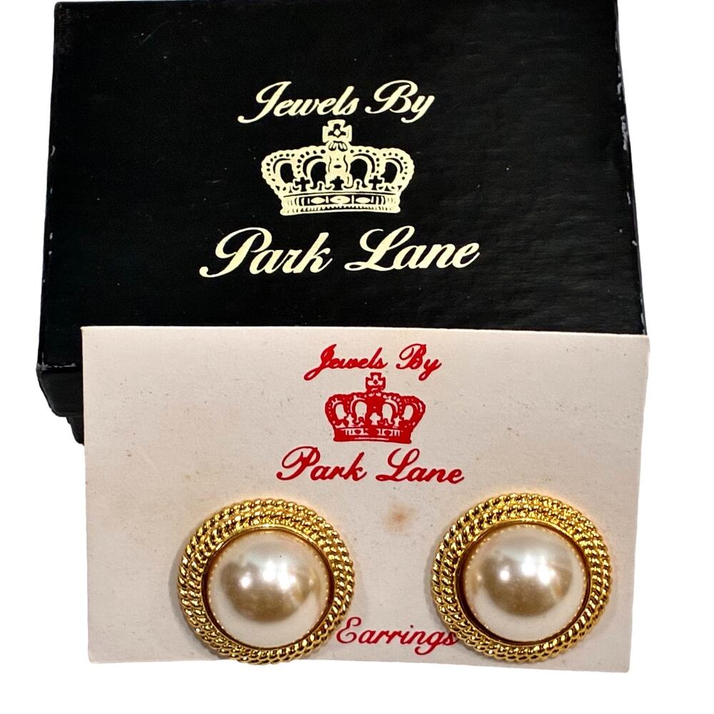 Vintage 80s Park Lane “Royalty” Faux Pearl Clip On Earrings NOS w/ Box